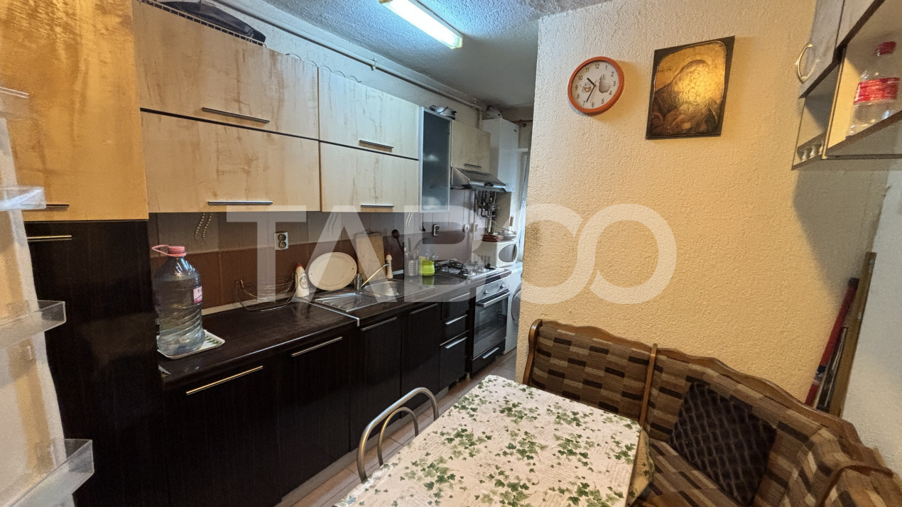 Garsoniera decomandata mobilata si utilata 26mpu Stefan cel Mare Sibiu