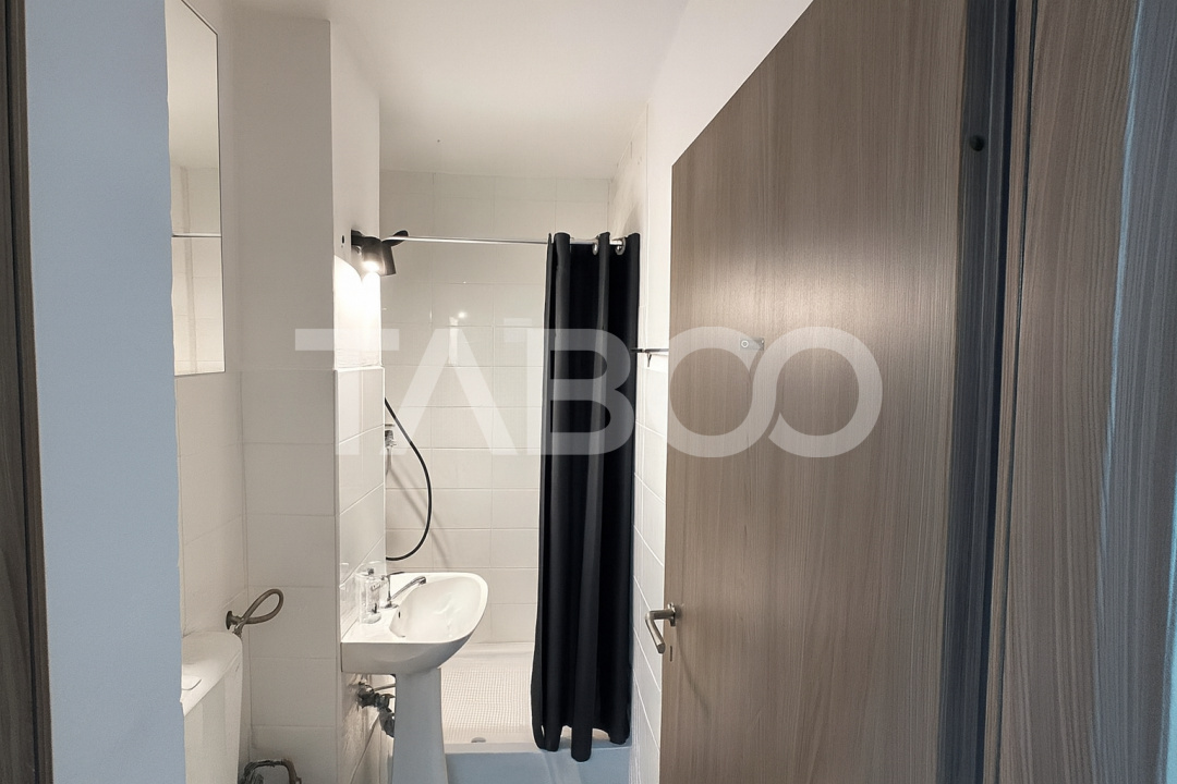 Garsoniera decomandata mobilata utilata Siretului etaj intermediar