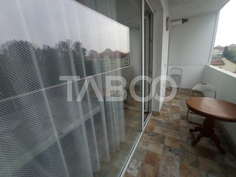 Garsoniera decomandata utilata de inchiriat balcon Mihai Viteazul