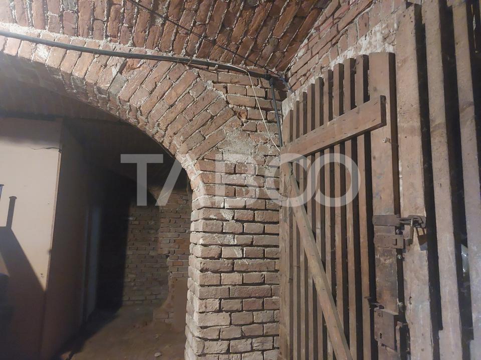 Garsoniera la casa 70 mp gradina proprie 371 mp Terezian Sibiu