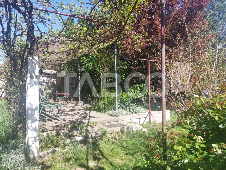 Garsoniera la casa 70 mp gradina proprie 371 mp Terezian Sibiu
