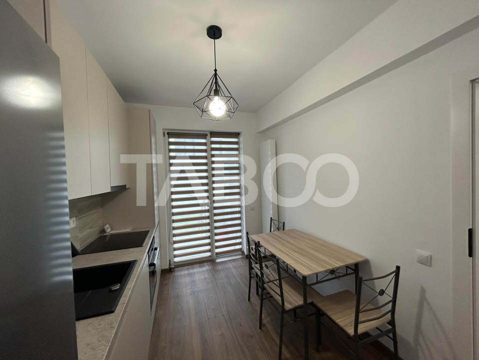 Garsoniera la prima inchiriere cu balcon si gradina in Selimbar 