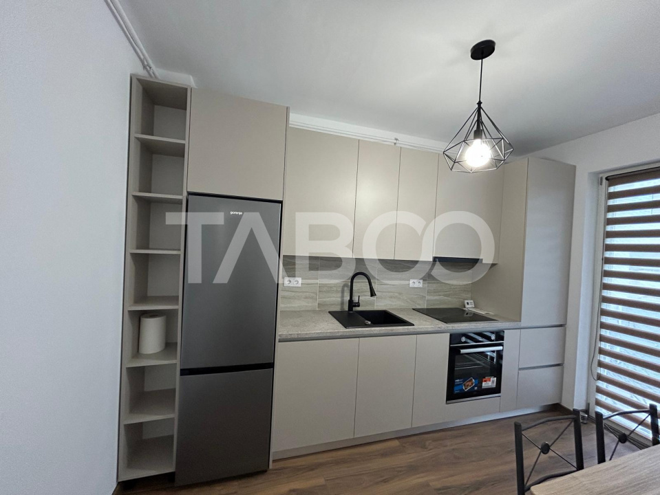 Garsoniera la prima inchiriere cu balcon si gradina in Selimbar 