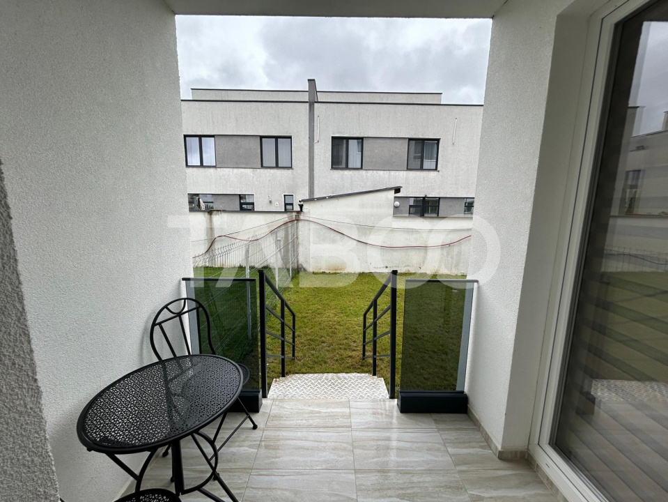 Garsoniera la prima inchiriere cu balcon si gradina in Selimbar 