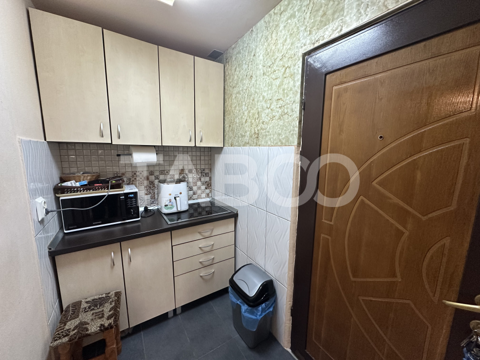 Garsoniera mobilata si utilata la etaj 2 zona Broscarie Sibiu