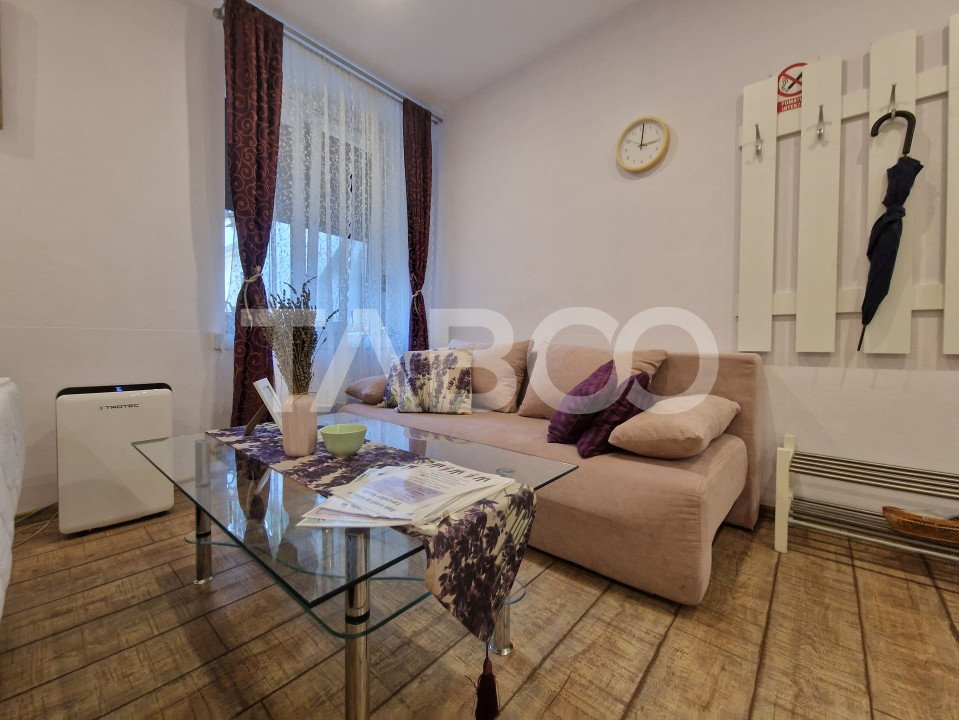 Garsoniera modern mobilata si utilata de inchiriat in centrul Sibiului