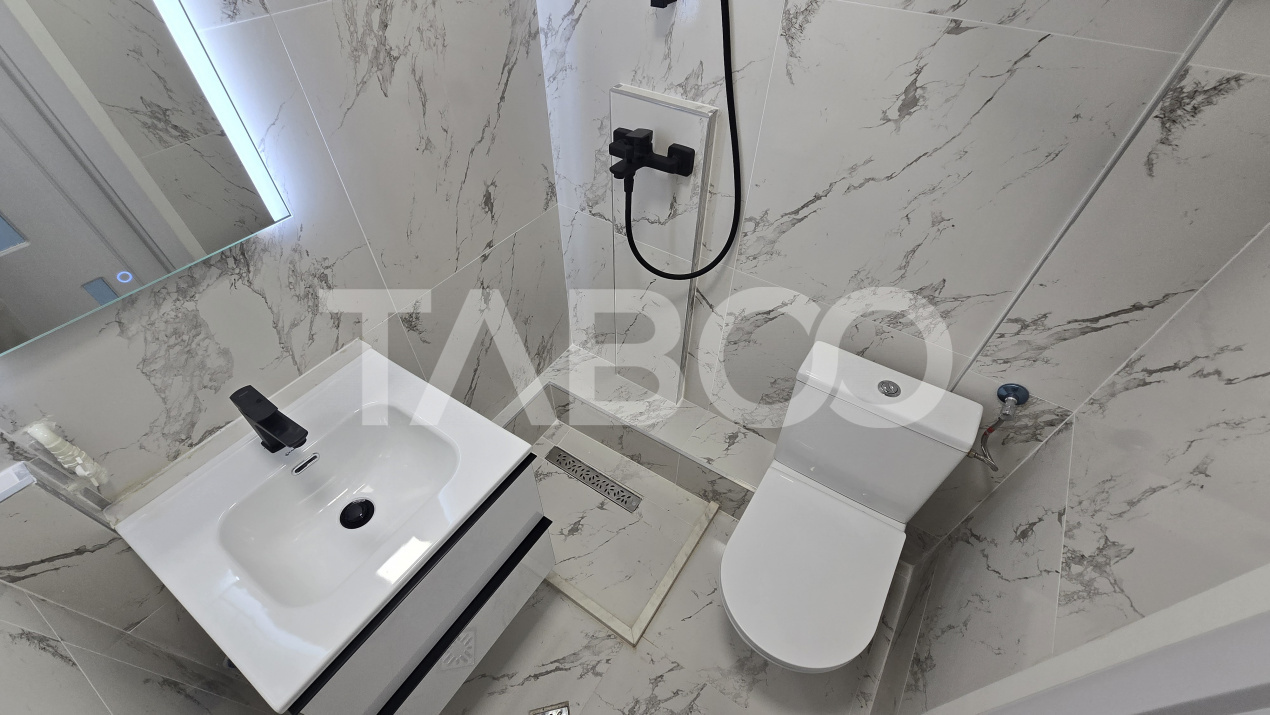 Garsoniera renovata la prima inchiriere etaj intermediar Lupeni