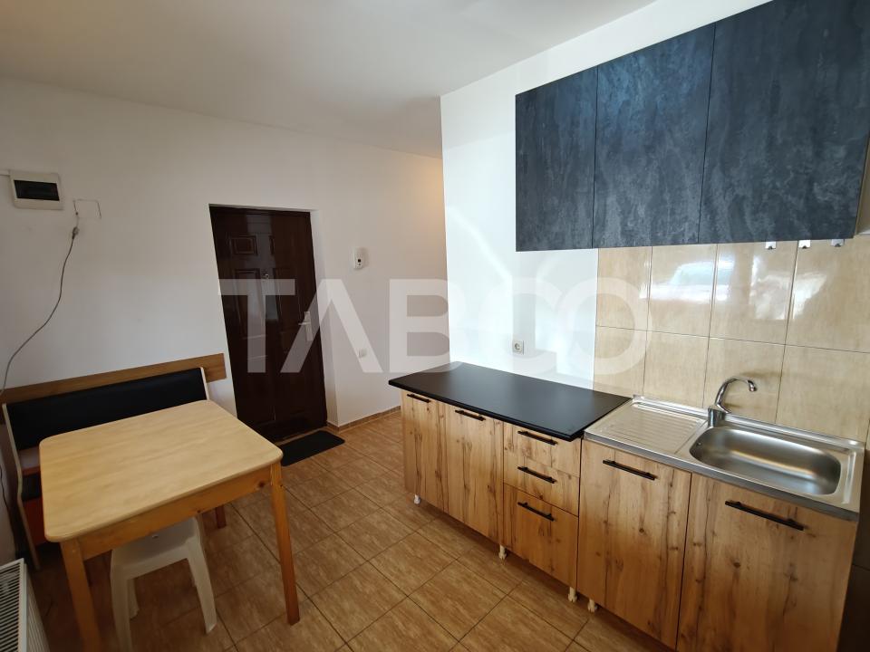 Garsoniera spatioasa de inchiriat disponibila imediat - zona 3 Stejari