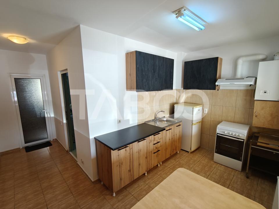 Garsoniera spatioasa de inchiriat disponibila imediat - zona 3 Stejari