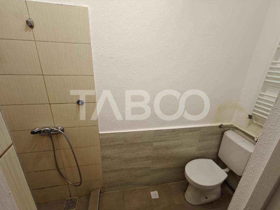 Garsoniera spatioasa de inchiriat in Centrul Istoric - Comision 0