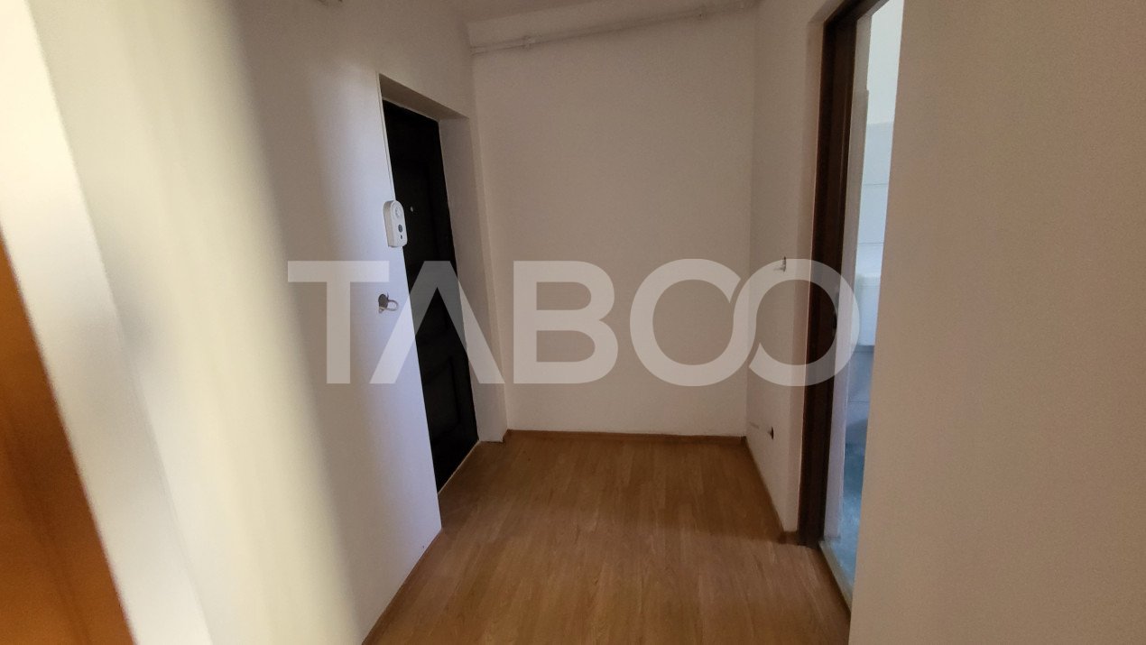 Mansarda cu 2 camere 48 mpu de vanzare in zona Rahovei Sibiu