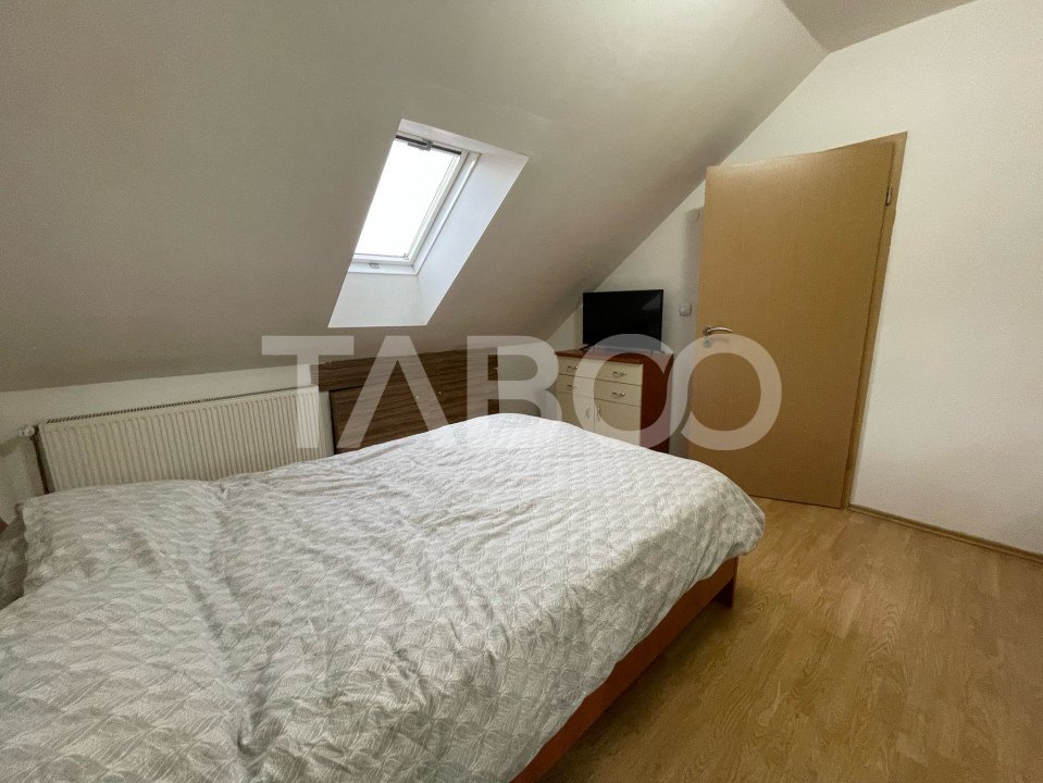 Mansarda cu mutare imediata 62 mpu 3 camere balcon zona Mihai Viteazu