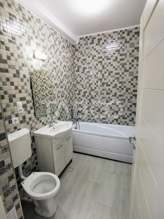 Nu ca il vand eu dar chiar e bun-2 apartamente de vanzare etajul 1