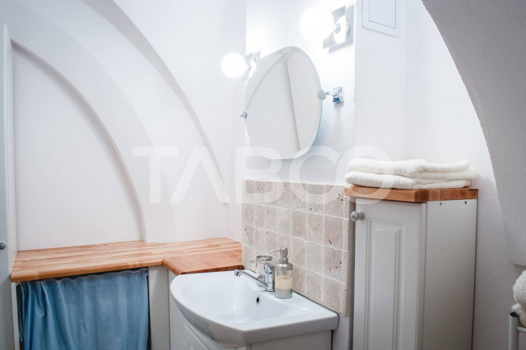 Oportunitate de investitie - 2 apartamente in Centrul Istoric Sibiu