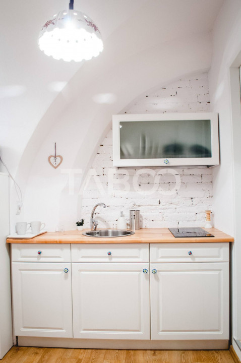 Oportunitate de investitie - 2 apartamente in regim hotelier