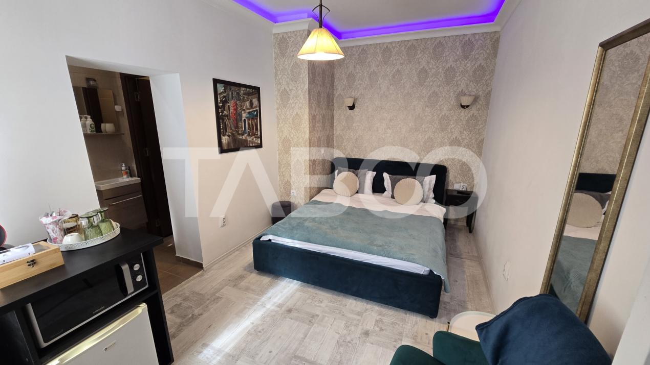 OPORTUNITATE INVESTITIE - 2 Garsoniere de vanzare in Centrul Istoric