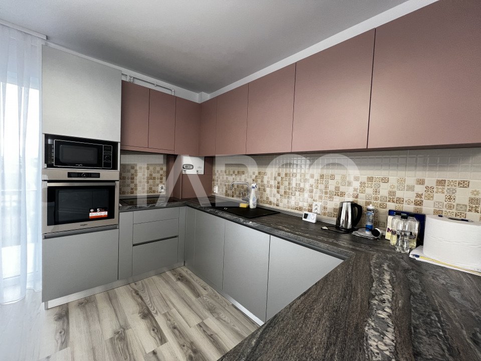 Penthouse de inchiriat 4 camere 2 terase 2 bai 86 mp Turnisor Sibiu