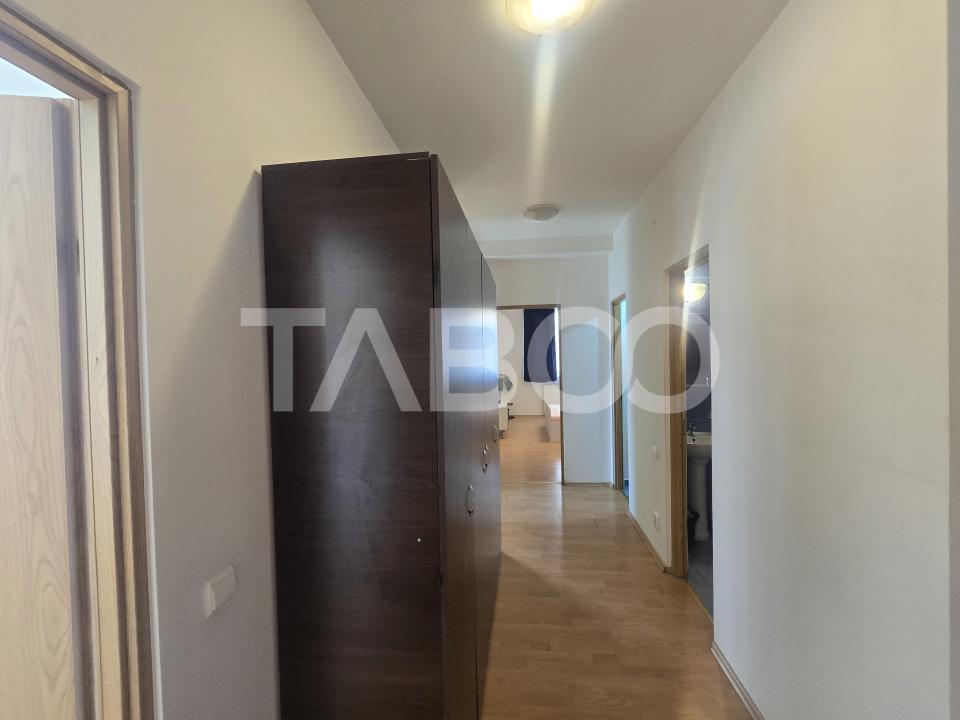 Prima inchiriere-Apartament 103 mpu 3 camere balcon 10 mp zona Strand
