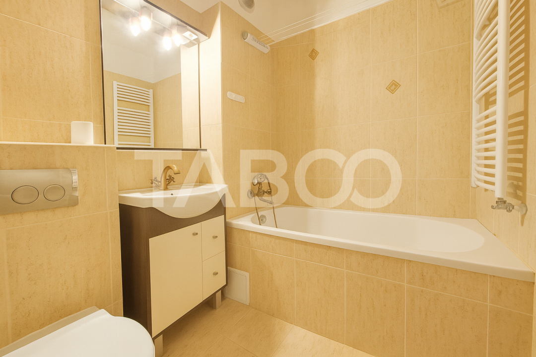 Zona Dioda/ANAF/Finante  Apartament cu 3 camere si balcon